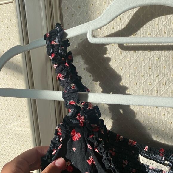 black & Pink Floral Button Down Ruffle tank - Picture 6 of 6